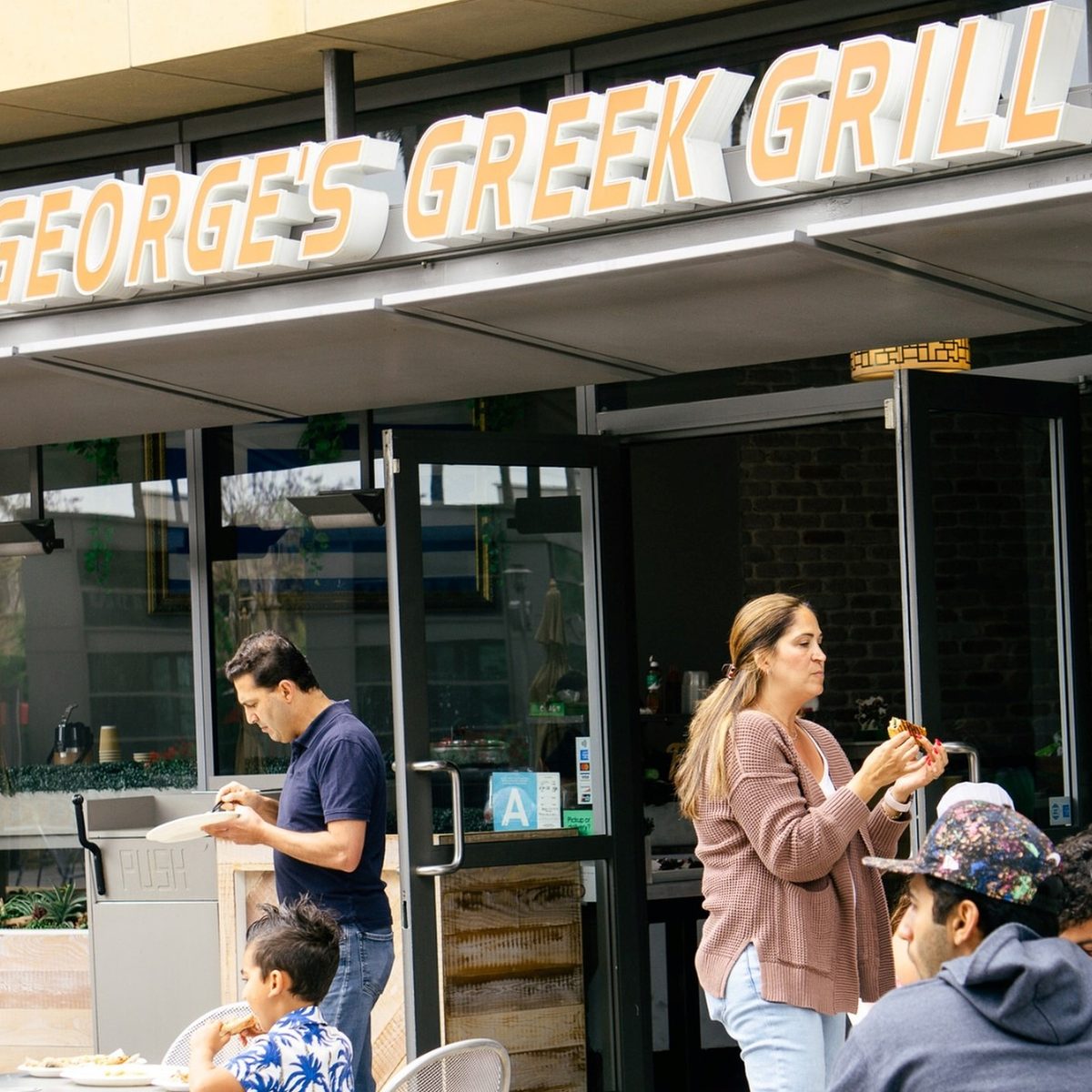 Welcome to George’s Greek Grill